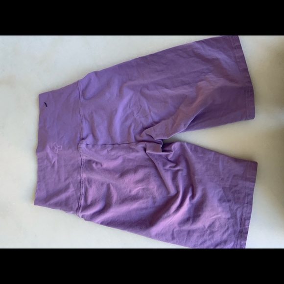 Women’s shorts legging TNA - Picture 2 of 4